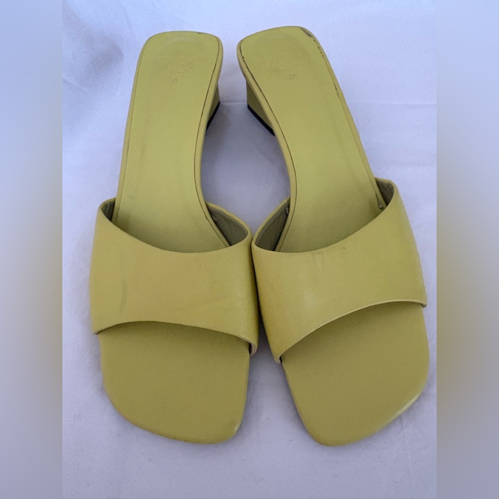 Zara slides size 38